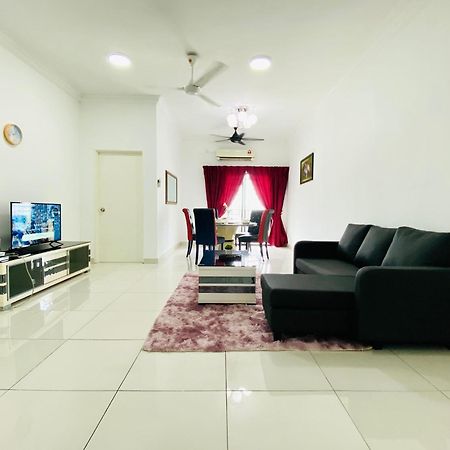 Cozy 1-10 Pax 4Qbeds 2Sbeds Shah Alam Sec7, I-City المظهر الخارجي الصورة